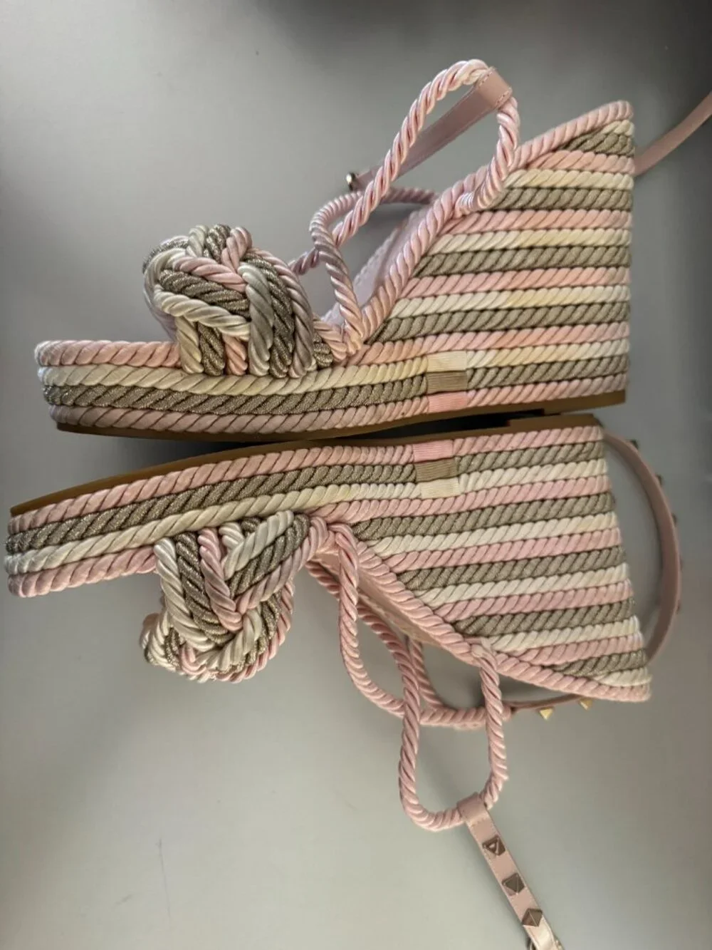 Valentino Garavani Rockstud Rope Wedge Sandals in Rose Quartz multi color - Picture 2 of 15